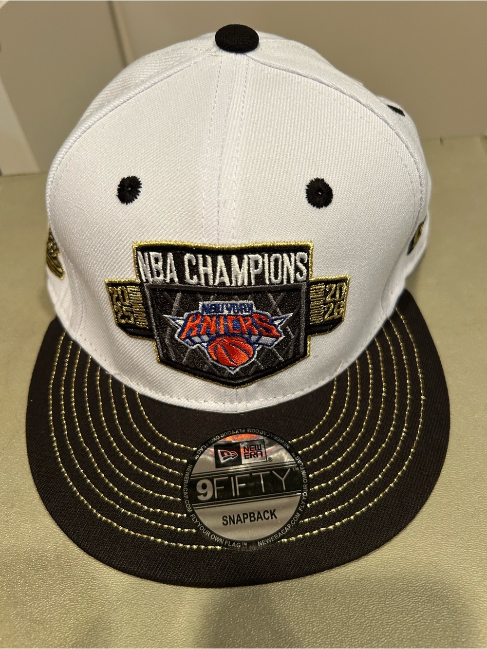 New Era White and Black Knicks NBA Champions Snapback